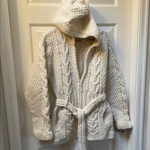 Cozy Knit 100% Sheep Wool Hooded Zip up Cardigan